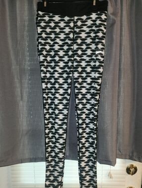 Nike Black and White Patterned Leggings